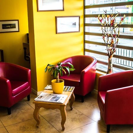 Hotel Ayelen Express à Calama Extérieur photo